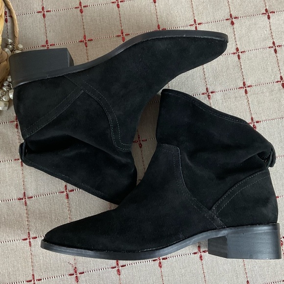 Lucky Brand “Lollin” Black Oiled Suede Ankle Boots Slouchy Bootie Size 6.5 New - Picture 7 of 7